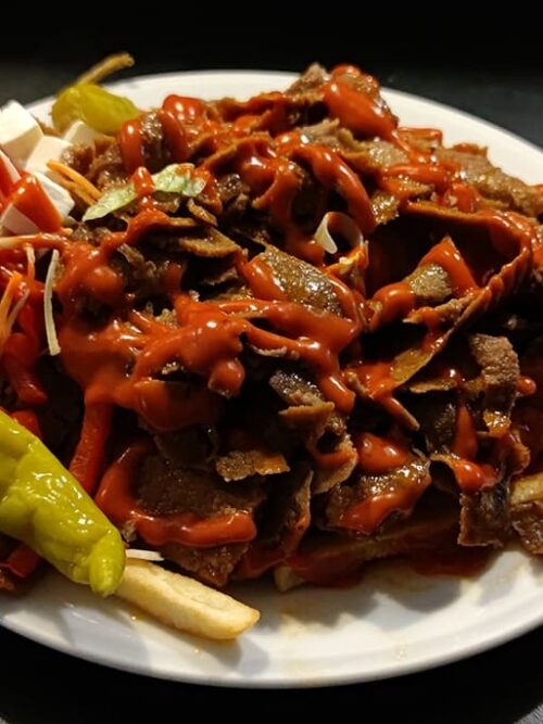 Jätti Men's Kebab Lohkoperunoilla